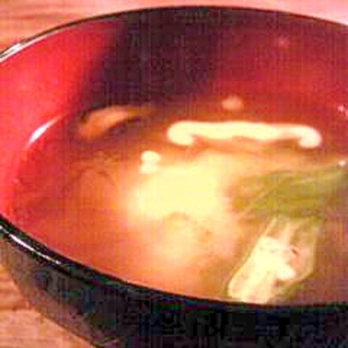 オクラとシイタケのミソスープ
